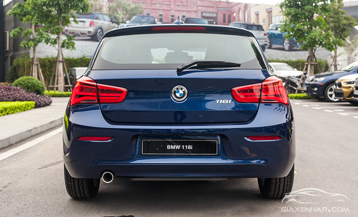  BMW 118i Hatchback - Precio para silla de ruedas