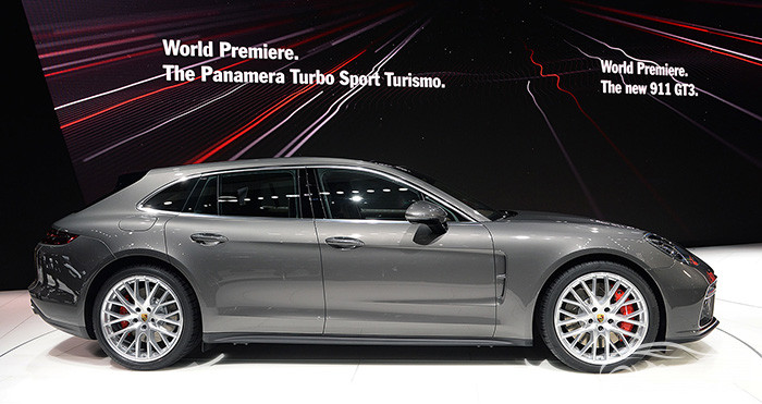 Porsche Panamera Turbo Sport Tourismo