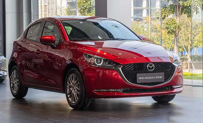 Mazda 2 giá từ 469 triệu đồng