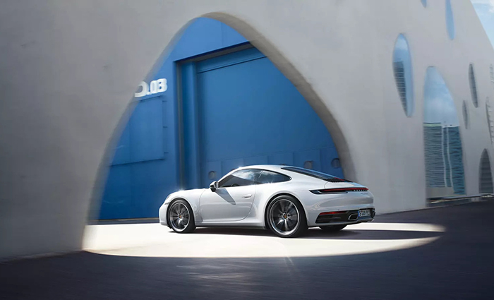 than-xe-porsche-911-carrera-4