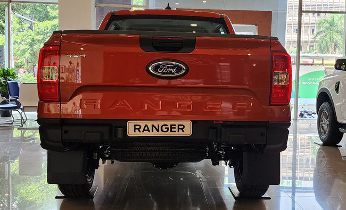 Đuôi xe Ranger XL