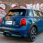 Góc sau MINI Cooper S 5 Door