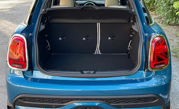 Khoang hành lý Cooper S 5 Door