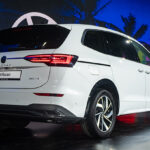 Đuôi xe Viloran Luxury