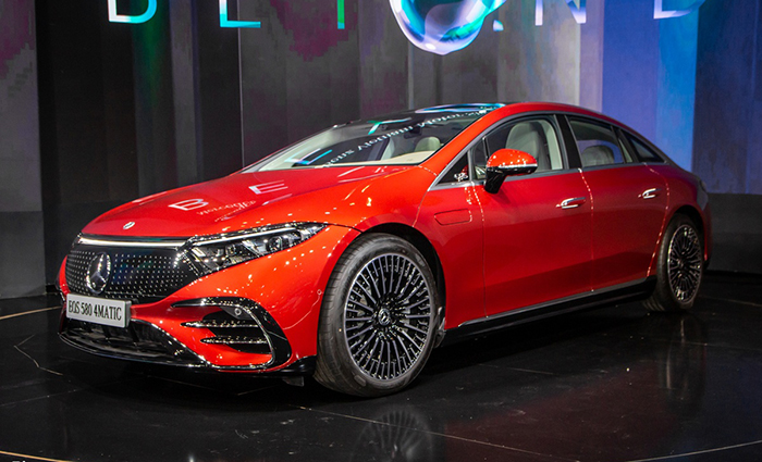 Góc trước Mercedes-EQS 580 4Matic