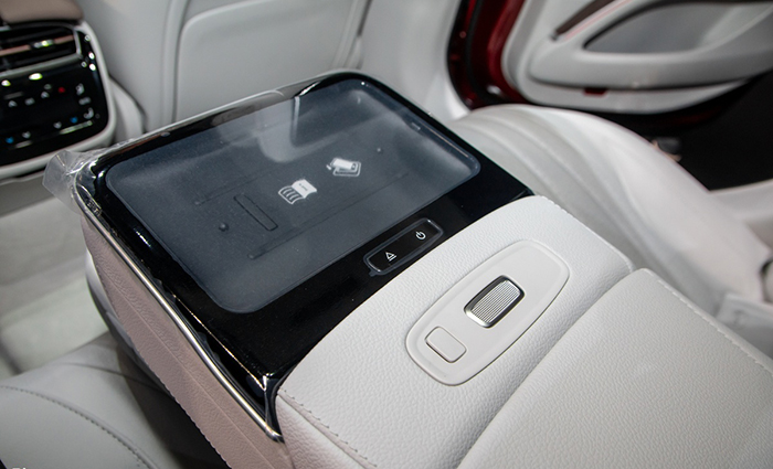 Tablet khoang hành khách EQS