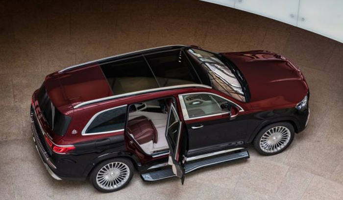 cua so troi mercedes maybach gls600 4matic