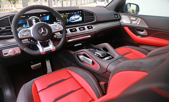 Khoang lái GLE 53 4Matic Coupe