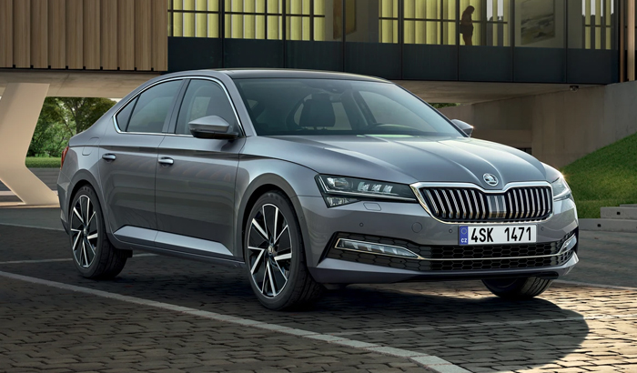 xe skoda superb