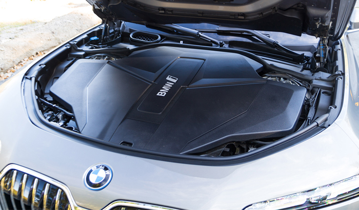 động cơ xe bmw i7