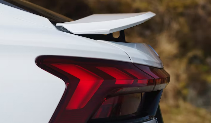 đuôi xe audi e-tron 1