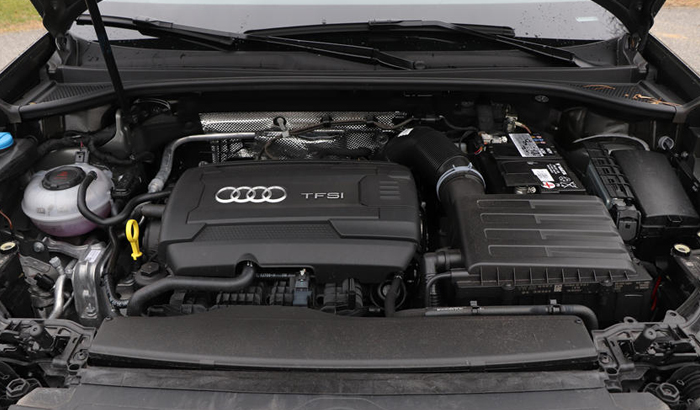 động cơ xe audi q3 35 s line