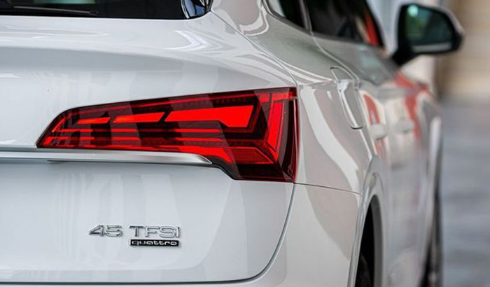 đuôi xe audi q5 45 sportback